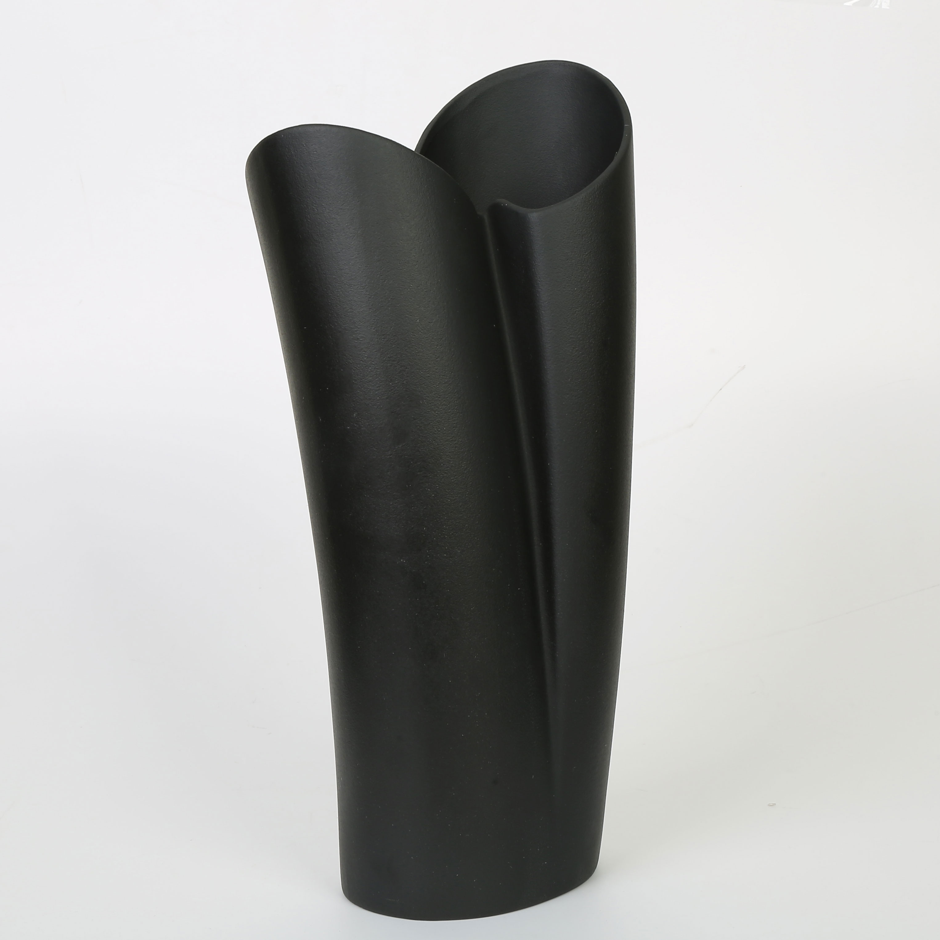  SİYAH SPİRAL VAZO  AK.JM00013